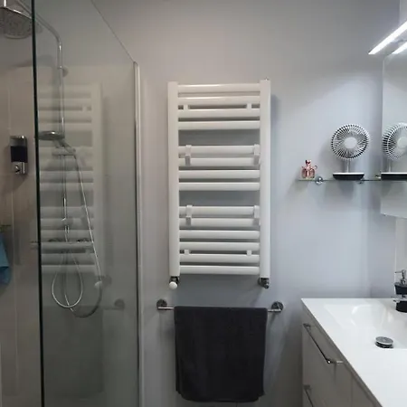 Apartment Longstay Cannes Marinacom 150 Days Minimum In Winter 50 M2 For 2 P Maximum Marina View, Swimming Pool, Wi-fi, Air Co Parking Mandelieu-la-Napoule