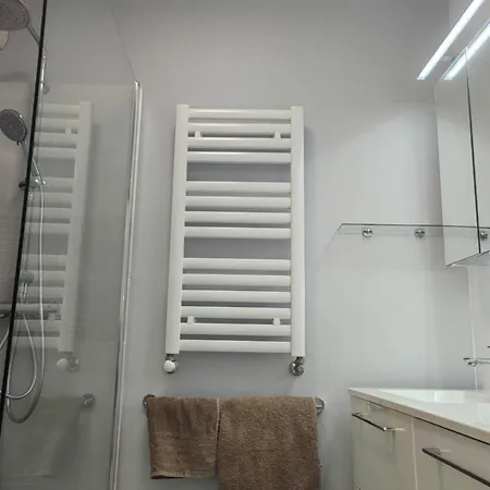Apartment Longstay Cannes Marinacom 150 Days Minimum In Winter 50 M2 For 2 P Maximum Marina View, Swimming Pool, Wi-fi, Air Co Parking Mandelieu-la-Napoule